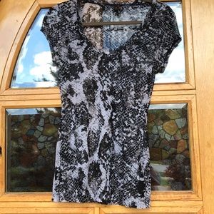 2 G by Guess See through tee shirts in pink and black.